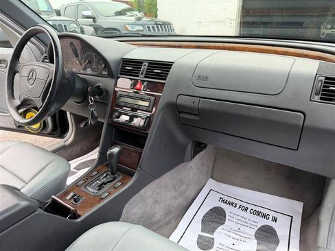 Used 1998 Mercedes-Benz C 230 image 17