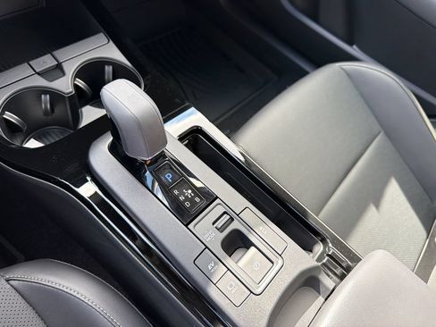 New 2027 Toyota Prius FWD image 35