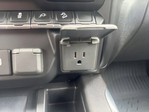 Used 2019 Chevrolet Silverado 1500 LTZ w/ LTZ Plus Package image 25