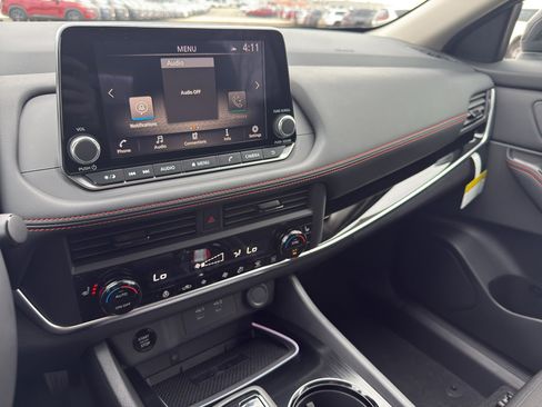 New 2026 Nissan Rogue SV image 21