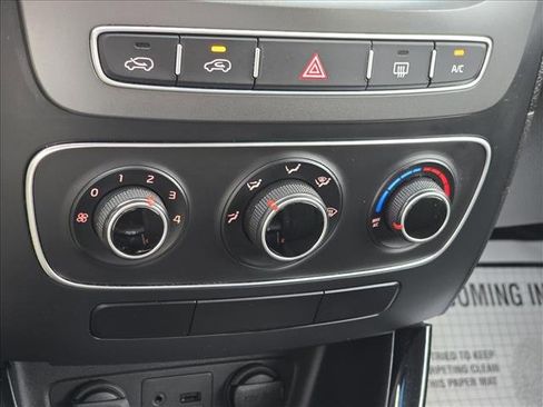 Used 2015 Kia Sorento LX image 17