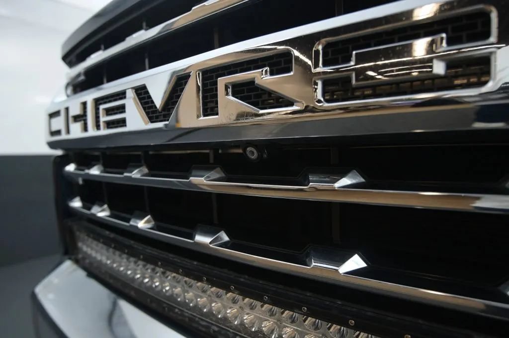 Used 2020 Chevrolet Silverado 2500 LTZ w/ Technology Package AWD/4WD image 10