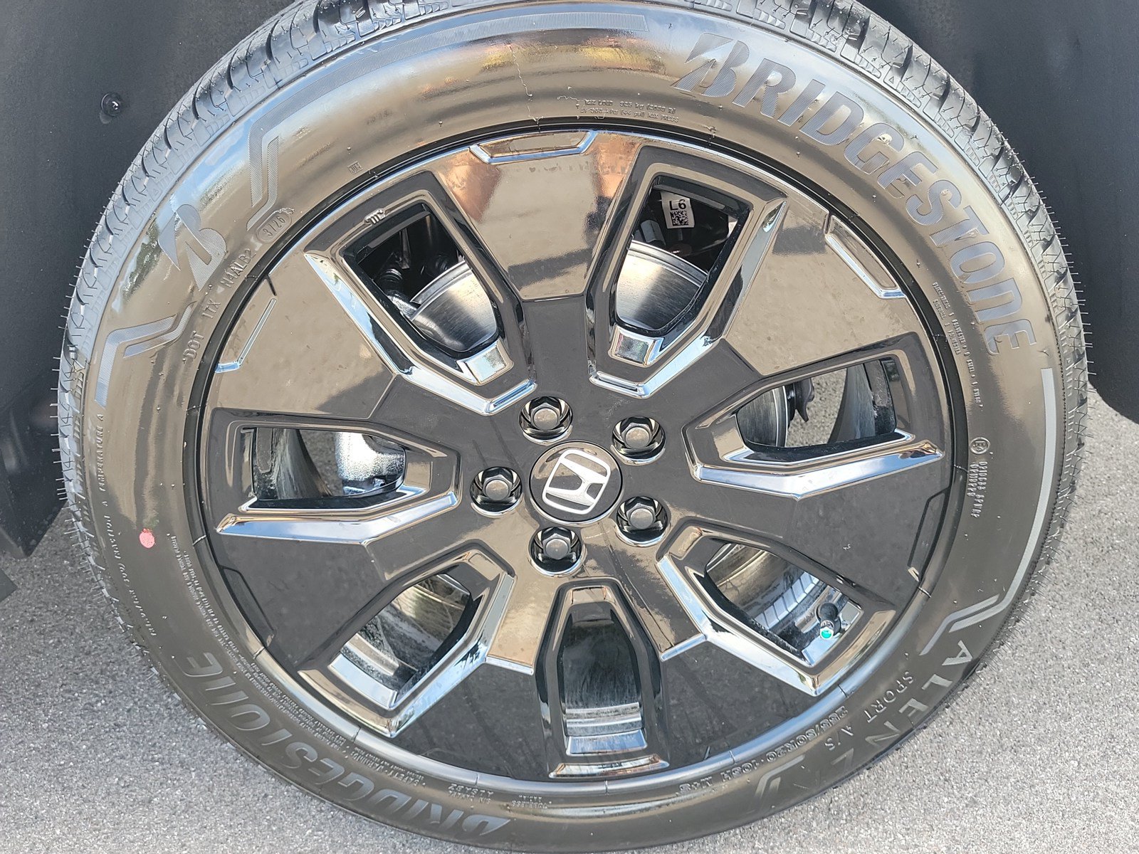 New 2026 Honda Pilot Black Edition image 12