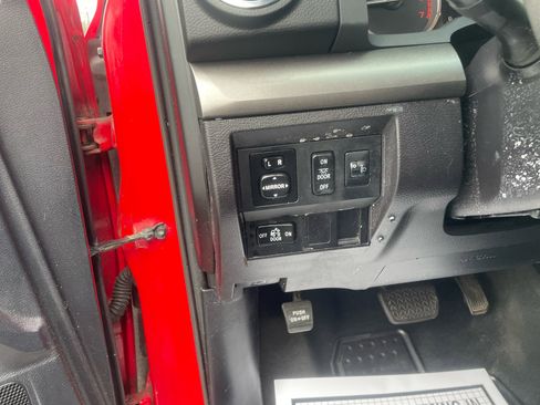 Used 2015 Toyota Tundra SR5 w/ TRD Off Road Package image 14