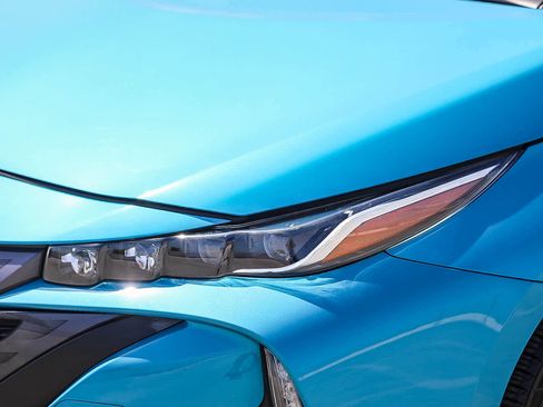 Used 2020 Toyota Prius Prime XLE w/ Carpet Mat Package FWD image 8