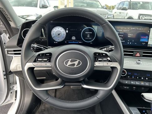 New 2026 Hyundai Elantra Limited image 28