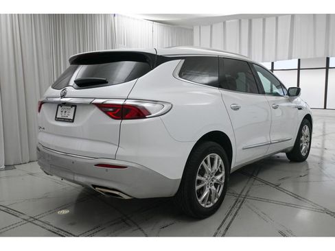 Used 2024 Buick Enclave Essence w/ Experience Buick Package image 7