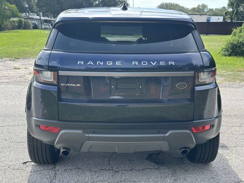 Used 2019 Land Rover Range Rover Evoque SE AWD/4WD image 13