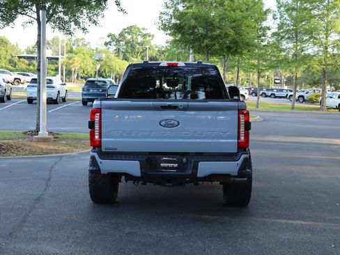 Used 2024 Ford F350 Lariat w/ Lariat Ultimate Package AWD/4WD image 8