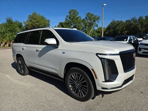 Used 2025 Cadillac Escalade Sport Platinum w/ LPO, Floor Liner Package AWD/4WD image 7