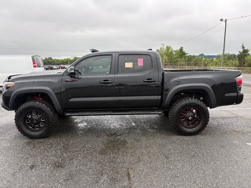 Used 2019 Toyota Tacoma TRD Pro AWD/4WD image 6