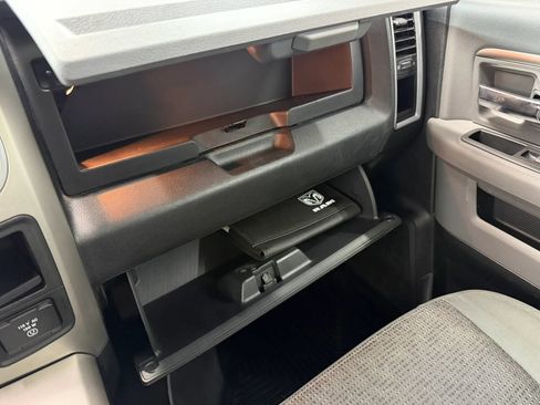 Used 2018 RAM 1500 Big Horn AWD/4WD image 26