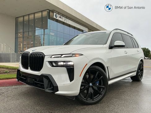 Certified 2025 BMW X7 xDrive40i w/ M Sport Package AWD/4WD image 1