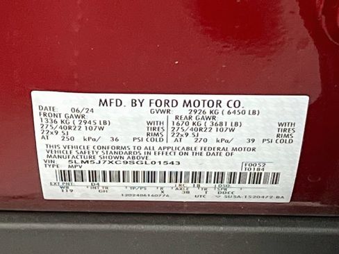 Used 2025 Lincoln Aviator Reserve w/ Equipment Group 201A AWD/4WD image 35