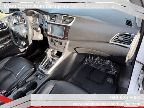 Used 2019 Nissan Sentra SR w/ Premium Package (SR) FWD image 8