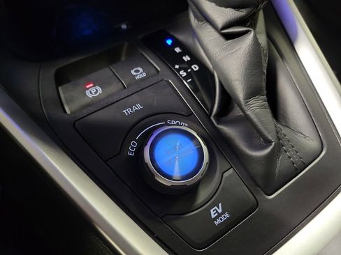 Used 2024 Toyota RAV4 XSE image 16