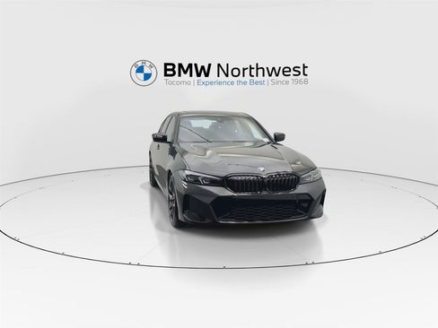 New 2026 BMW 330i xDrive Sedan w/ M Sport Package AWD/4WD image 7