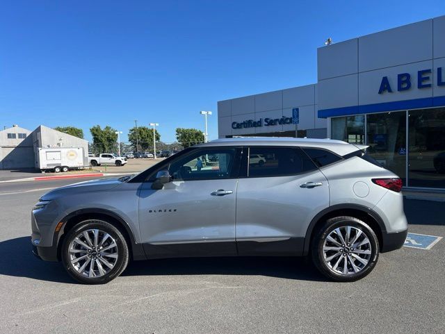 Used 2023 Chevrolet Blazer Premier w/ Driver Confidence II Package AWD/4WD image 10