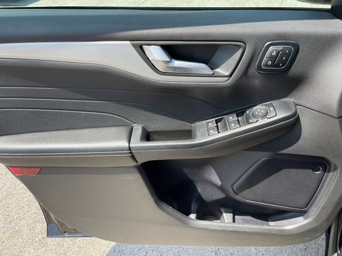 Used 2024 Ford Escape Platinum AWD/4WD image 12