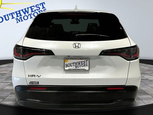 Used 2024 Honda HR-V LX image 6