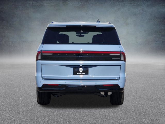 New 2027 Lincoln Navigator Reserve w/ Jet Appearance Package AWD/4WD image 6