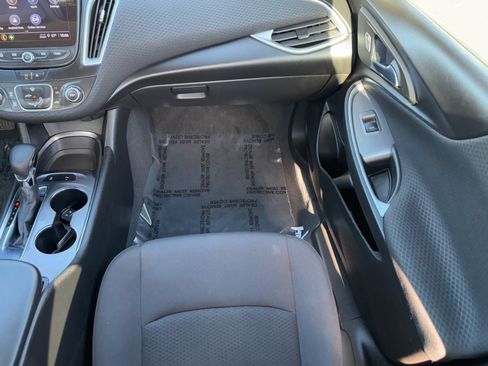 Used 2022 Chevrolet Malibu LS w/ Driver Confidence Package II image 17