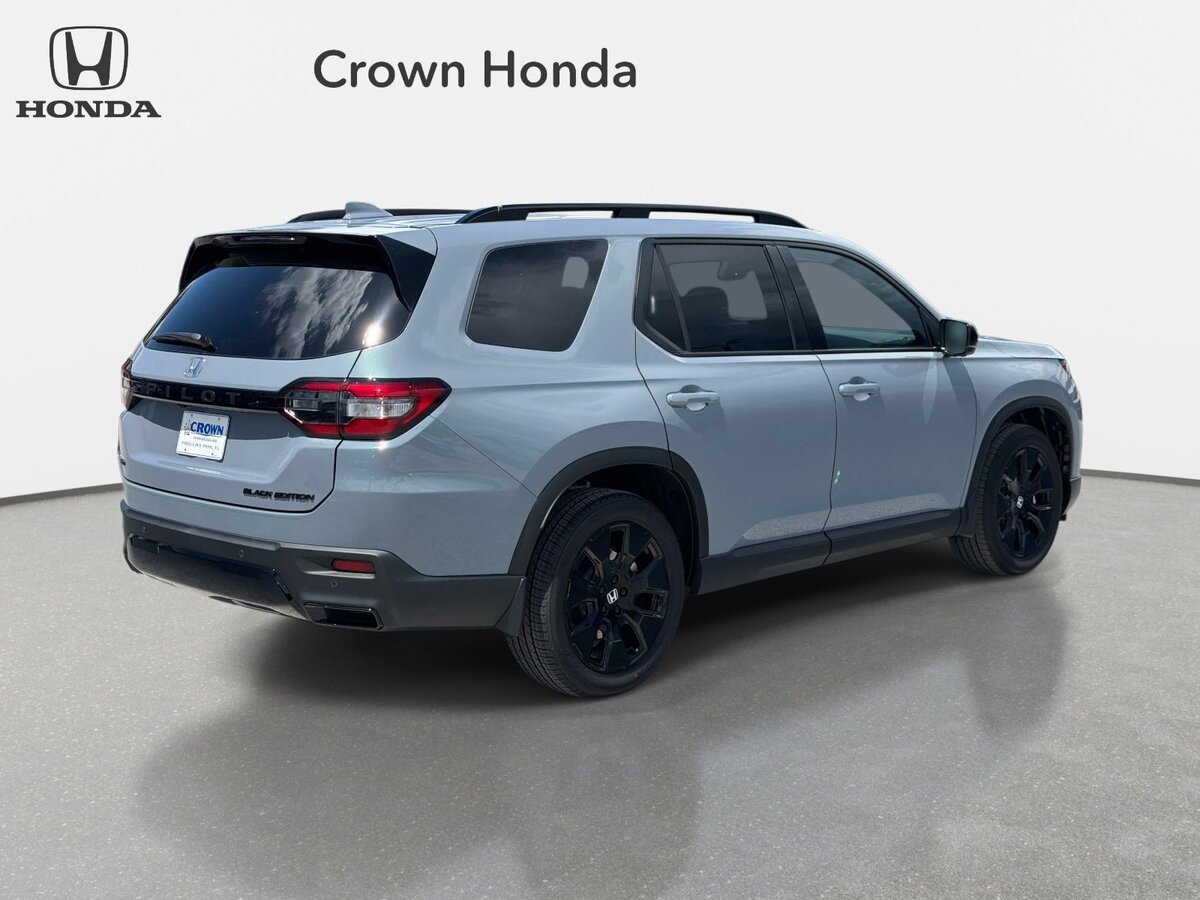 New 2026 Honda Pilot Black Edition image 5