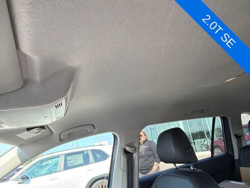 Used 2019 Volkswagen Tiguan SE AWD/4WD image 9