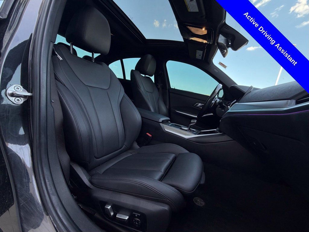 Used 2020 BMW 330i Sedan w/ M Sport Package RWD image 24