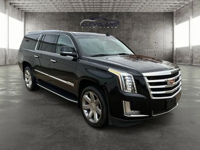 Used 2016 Cadillac Escalade ESV Luxury