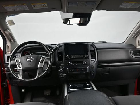 Used 2024 Nissan Titan SV w/ SV Convenience Package AWD/4WD image 32