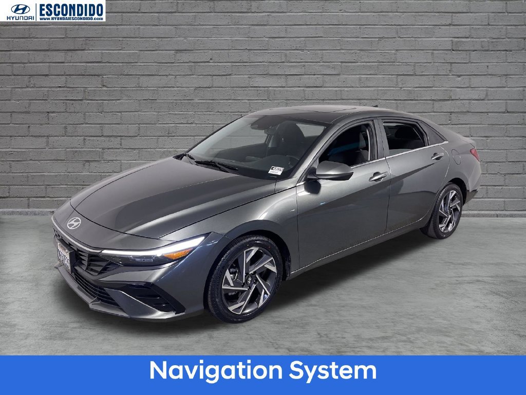Certified 2025 Hyundai Elantra SEL FWD image 8