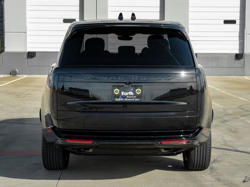 Used 2024 Land Rover Range Rover SE image 12