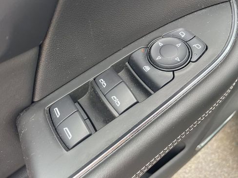 Used 2021 Buick Envision Avenir w/ Technology Package II image 25