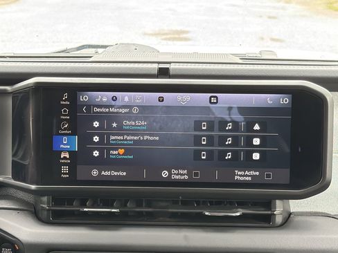 Used 2025 Jeep Wrangler Unlimited Sahara AWD/4WD image 3