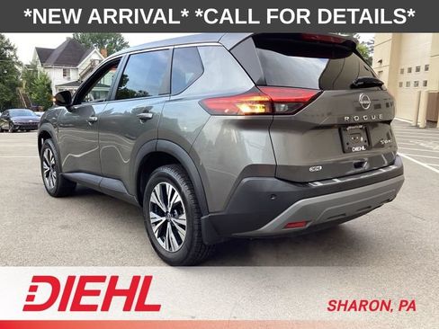 Used 2022 Nissan Rogue SV AWD/4WD image 5