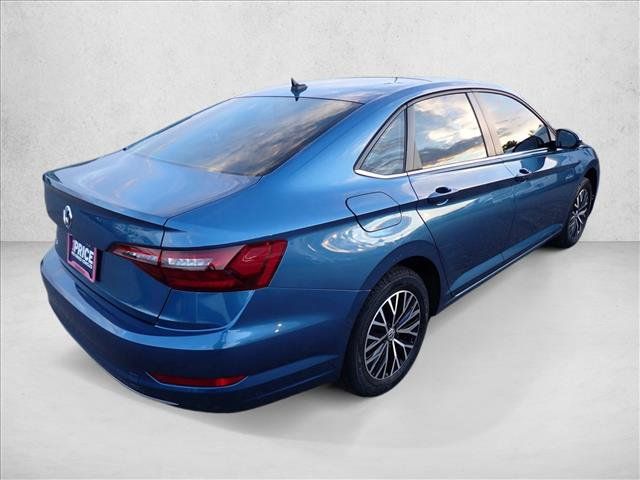 Used 2021 Volkswagen Jetta SE w/ SE Cold Weather Package FWD image 4