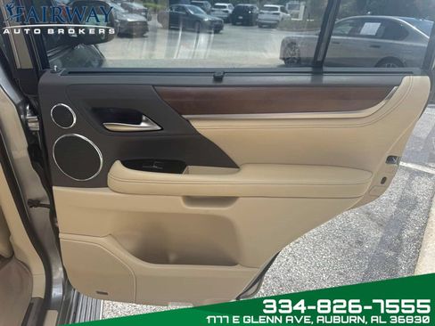 Used 2016 Lexus LX 570 4WD w/ Luxury Package image 35