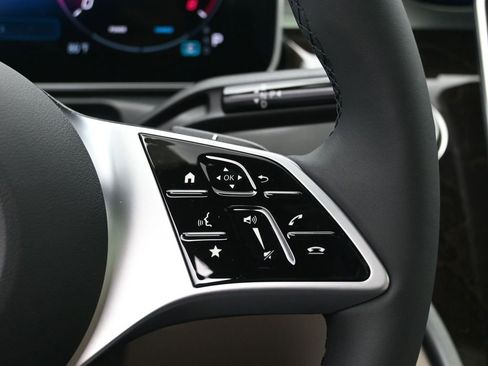 New 2025 Mercedes-Benz C 300 4MATIC Sedan image 10