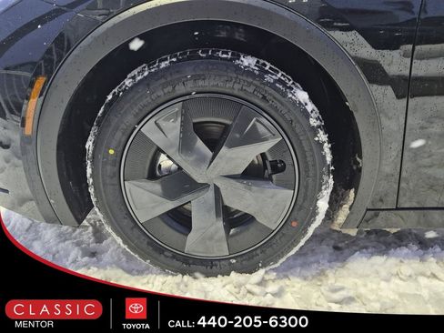 New 2026 Toyota Prius Plug-In Hybrid image 8