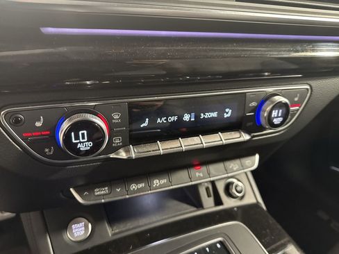 Used 2018 Audi Q5 Prestige w/ Prestige Package image 24