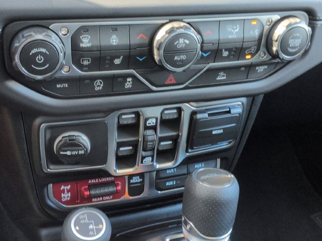 New 2026 Jeep Gladiator Mojave AWD/4WD image 23
