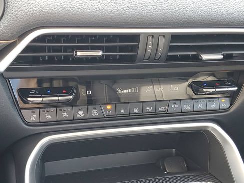 New 2026 MAZDA CX-90 Plug-In Hybrid w/Premium Sport AWD/4WD image 30