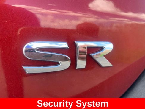 Used 2019 Nissan Kicks SR w/ SR Premium Package FWD image 13