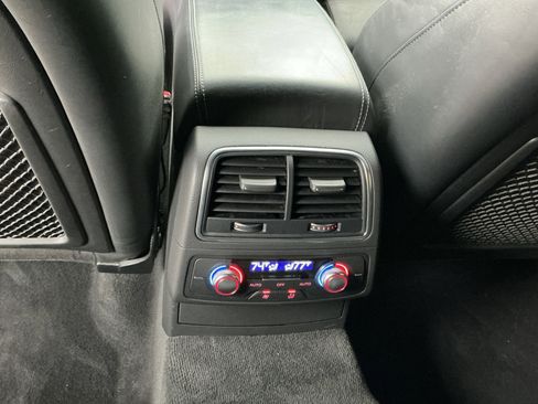 Used 2016 Audi RS 7 Prestige w/ Carbon-Optic Package image 28