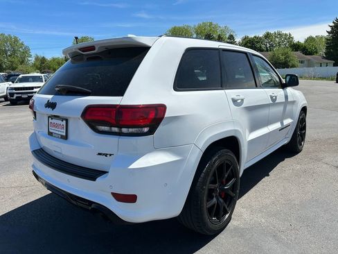 Used 2021 Jeep Grand Cherokee SRT AWD/4WD image 17