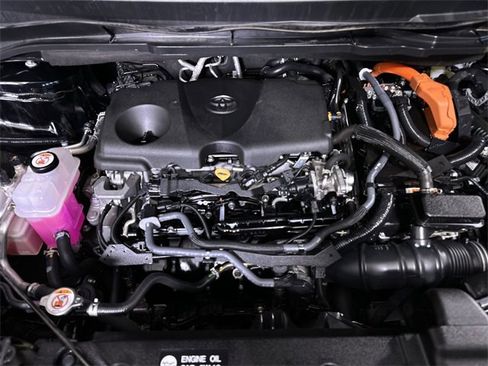 Used 2024 Toyota Sienna XLE image 31
