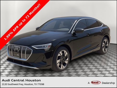 Used 2022 Audi e-tron Premium image 1