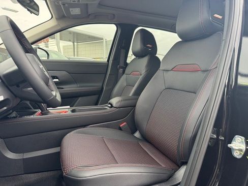 New 2026 Nissan Kicks SR w/ SR Premium Package image 10