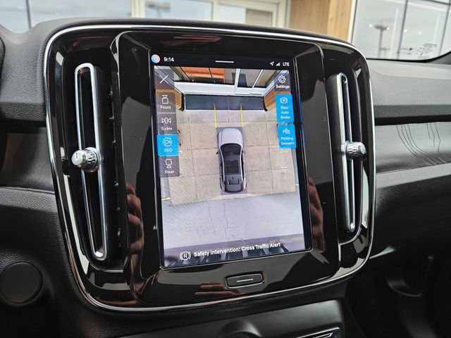 Certified 2023 Volvo C40 P8 Recharge Ultimate AWD/4WD image 31